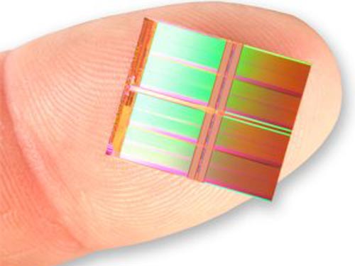 IBM đầu tư 1 tỉ USD phát triển chip nhớ flash